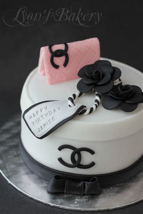 chanel torte|elegant Chanel cakes.